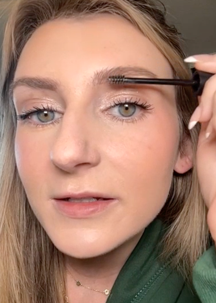 B'KATE Cosmetics | Clear Eyebrow Gell Customer Video Review